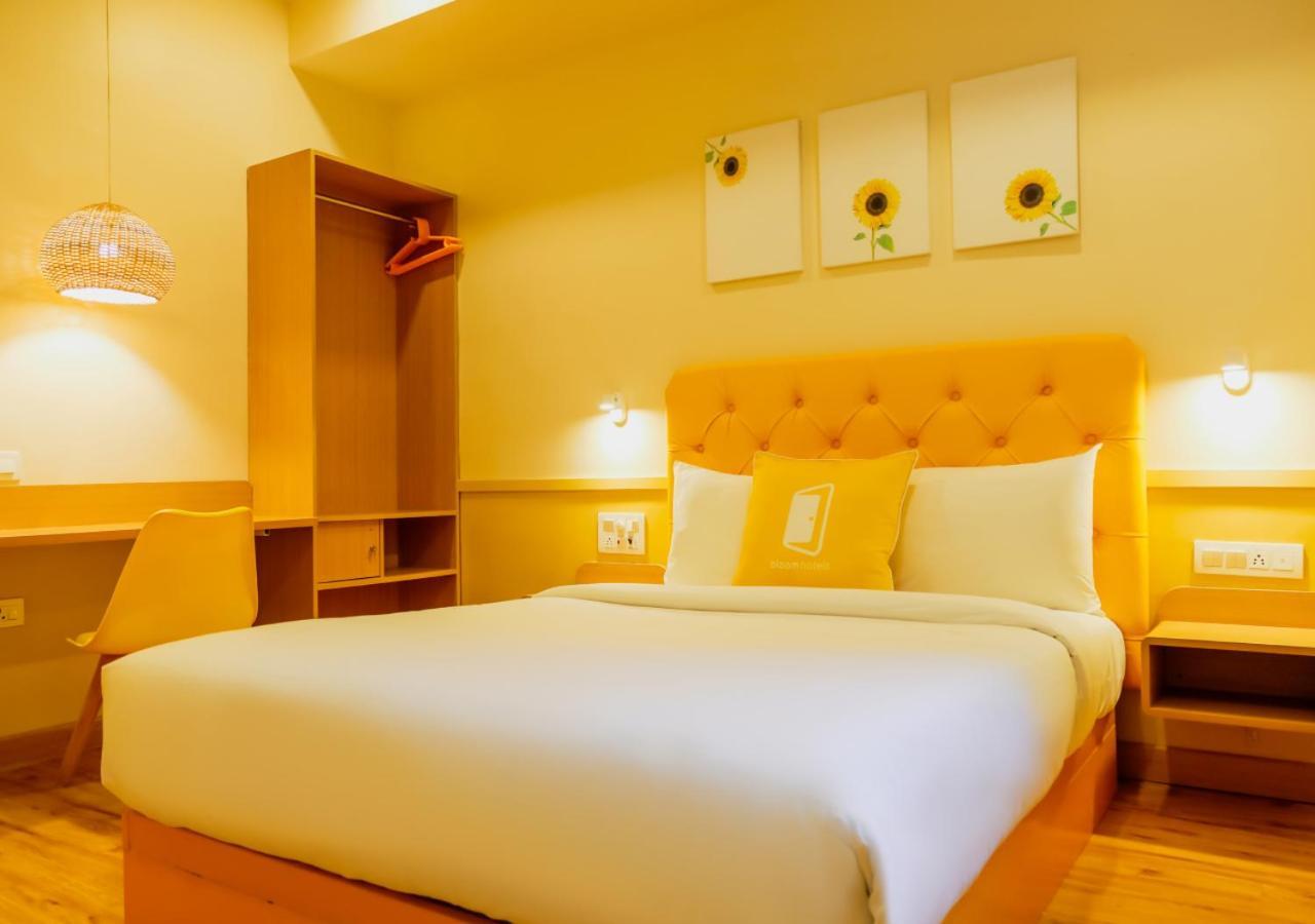 Bloom Hotel - Worli South Mumbai Exterior photo