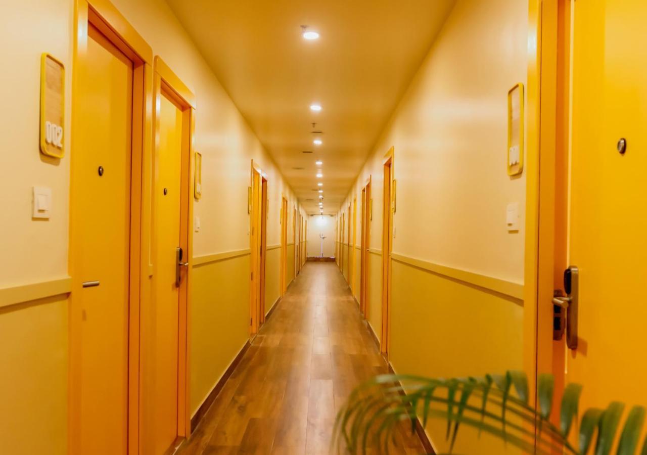 Bloom Hotel - Worli South Mumbai Exterior photo